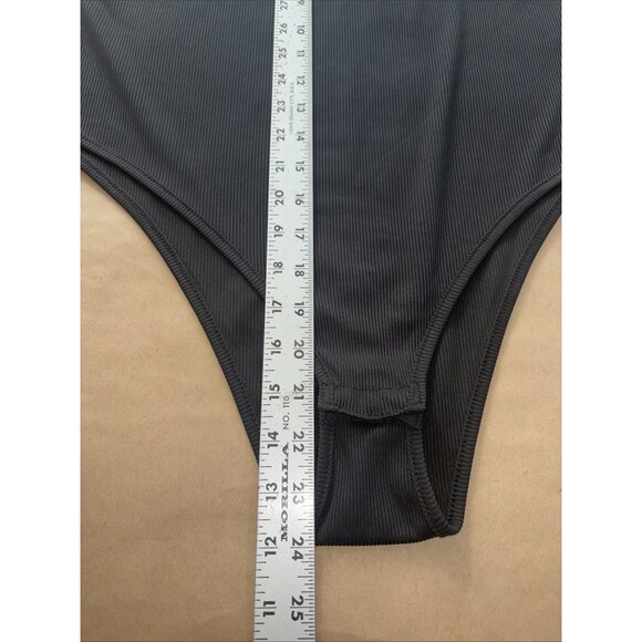 SHEIN Women’s 2X Black Ribbed Bodysuit - Picture 7 of 7